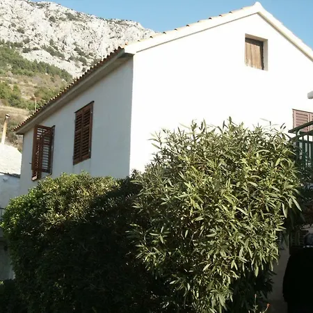 公寓 With A Parking Space Brela, Makarska - 787 *